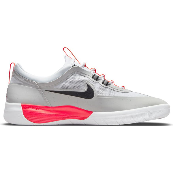 nike nyjah 2 grey