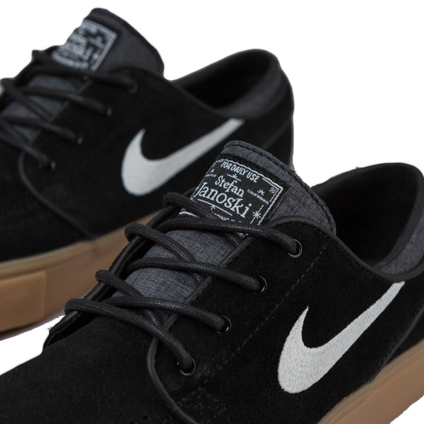 Nike janoski black gum sole discount