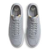 Bruin (Wolf Grey/White)